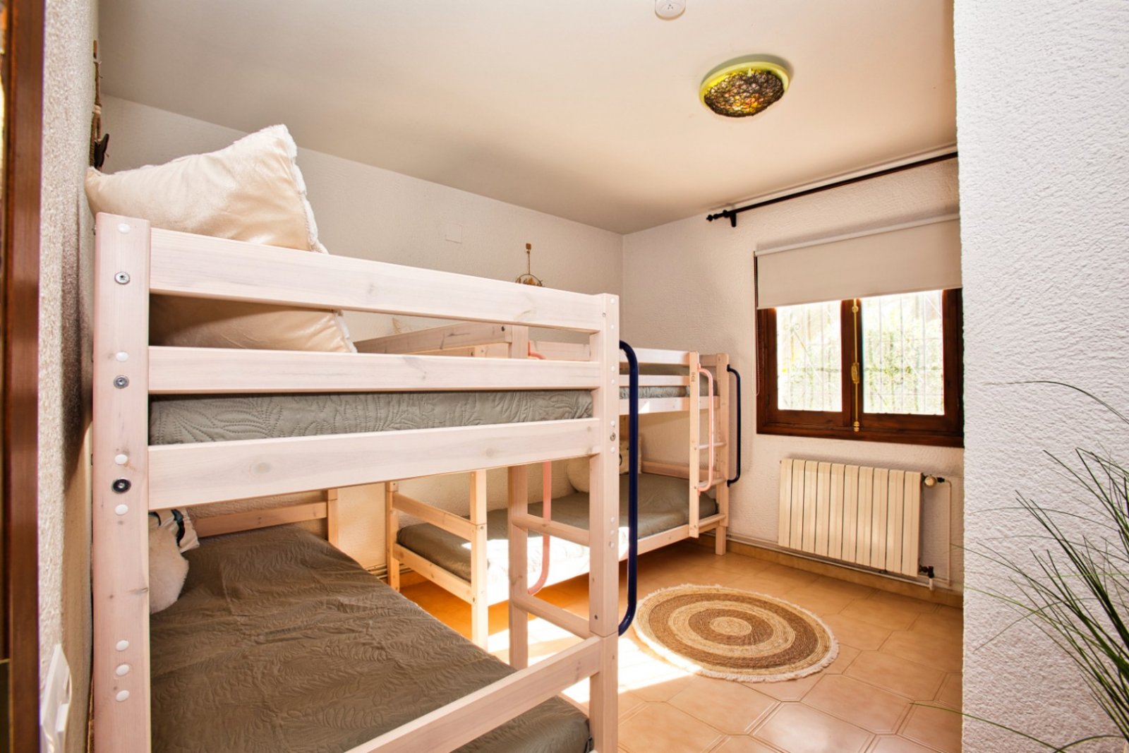 Freistehende Villa mit Meerblick, Pool und 3 Schlafzimmern in San Jaime