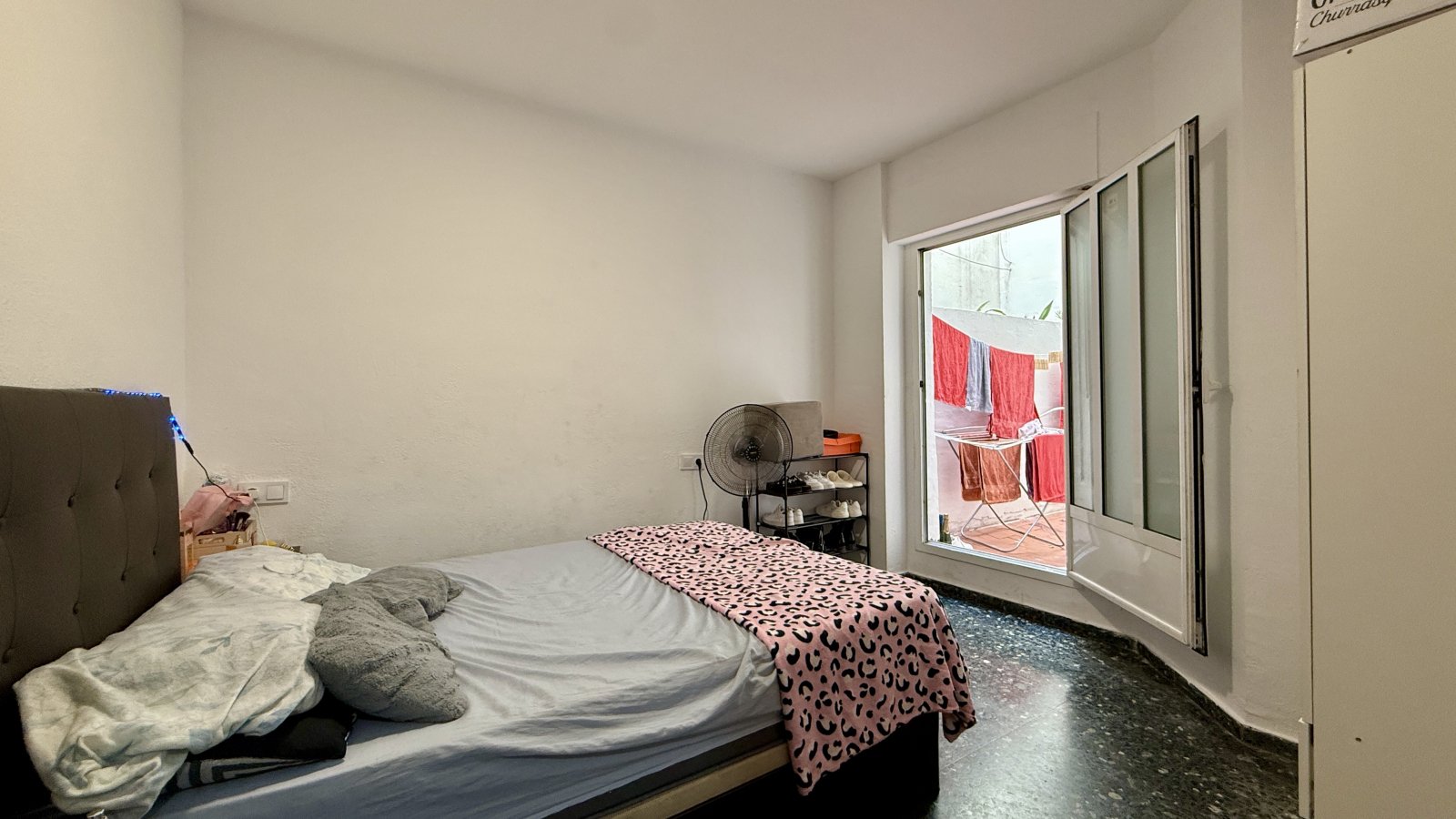 Geräumige Erdgeschosswohnung mit 4 Schlafzimmern