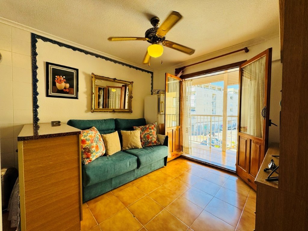 Wohnung mit 1 Schlafzimmer und Gemeinschaftspool nur 100 Meter vom Strand entfernt