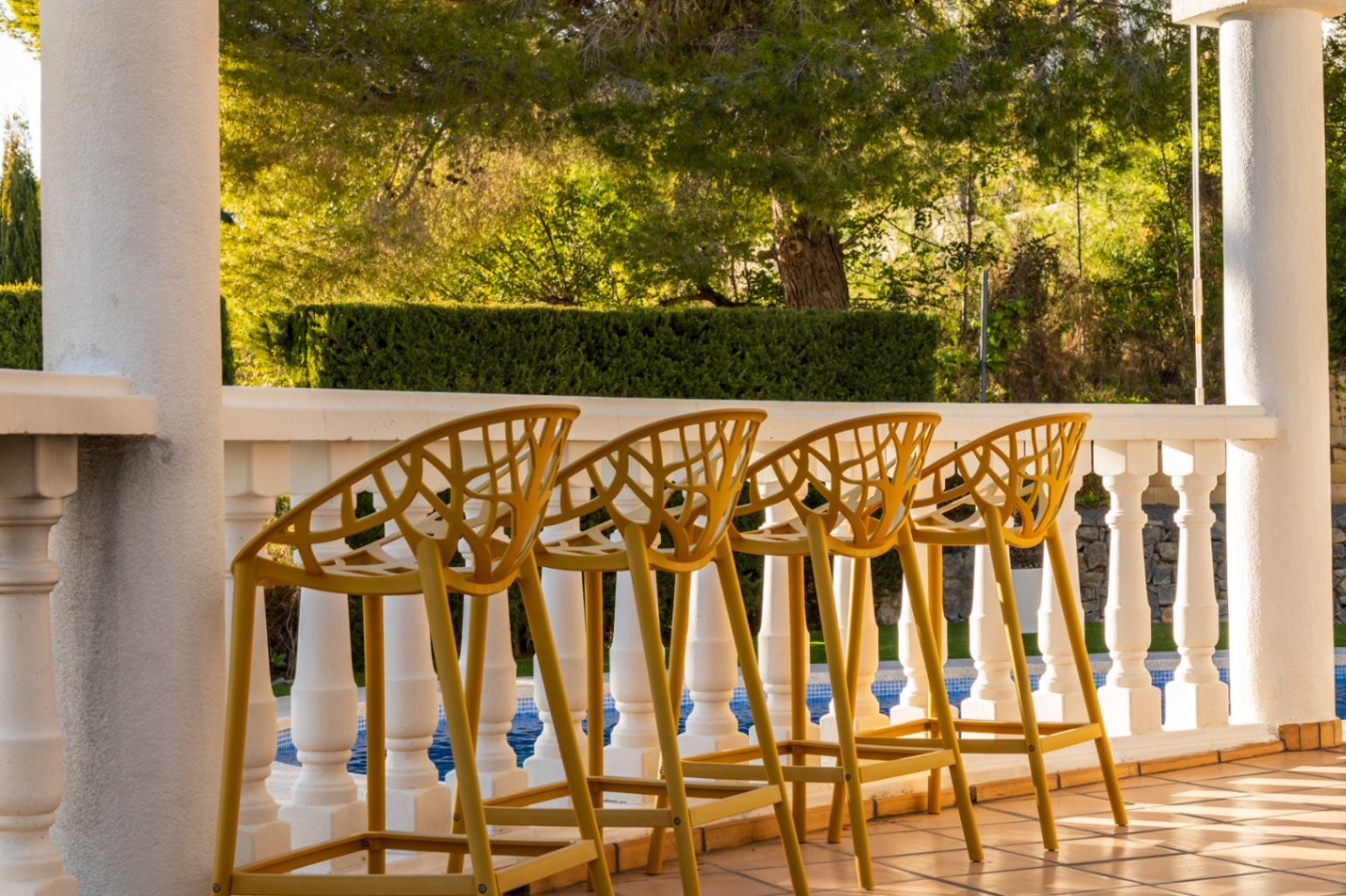 Villa in mediterranem Stil mit beheiztem Pool und viel Privatsphäre in der Nähe des Golfplatzes von Altea