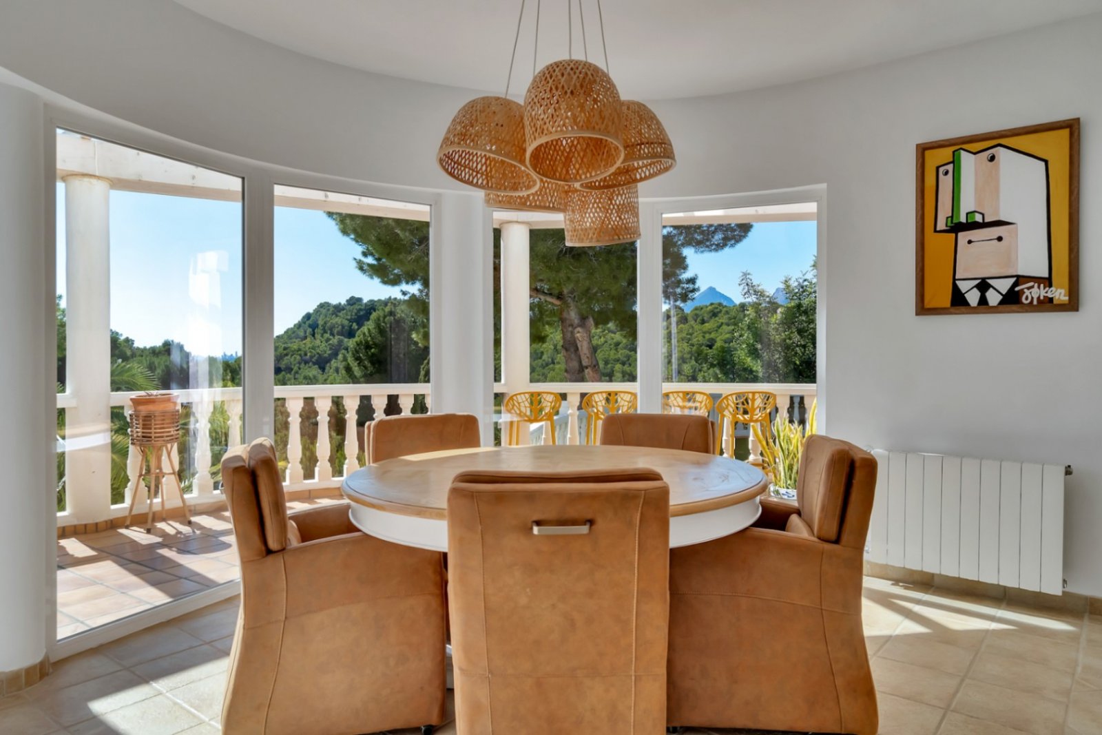 Villa in mediterranem Stil mit beheiztem Pool und viel Privatsphäre in der Nähe des Golfplatzes von Altea