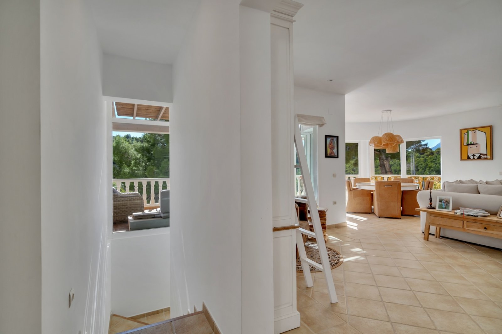 Villa in mediterranem Stil mit beheiztem Pool und viel Privatsphäre in der Nähe des Golfplatzes von Altea
