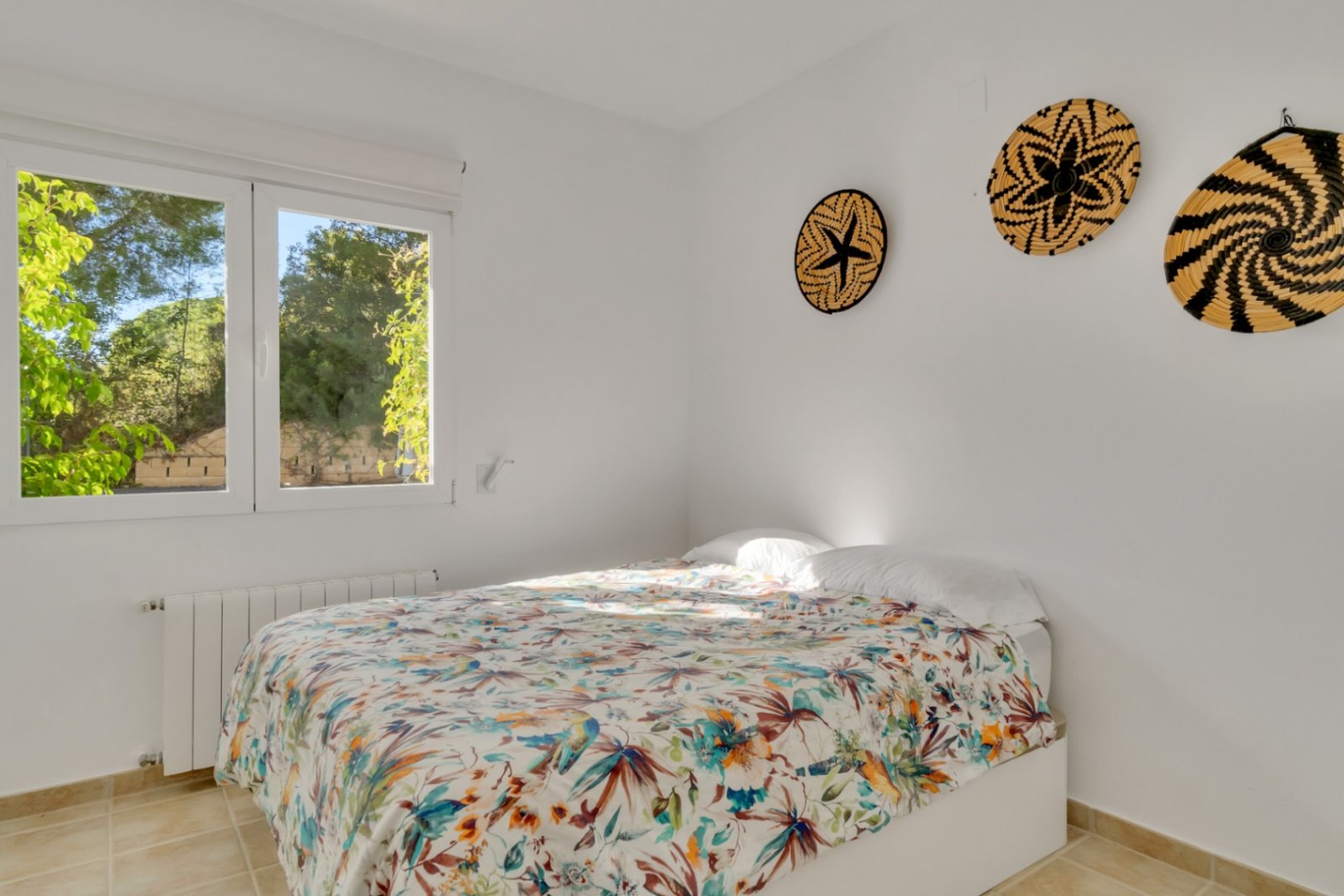 Villa in mediterranem Stil mit beheiztem Pool und viel Privatsphäre in der Nähe des Golfplatzes von Altea