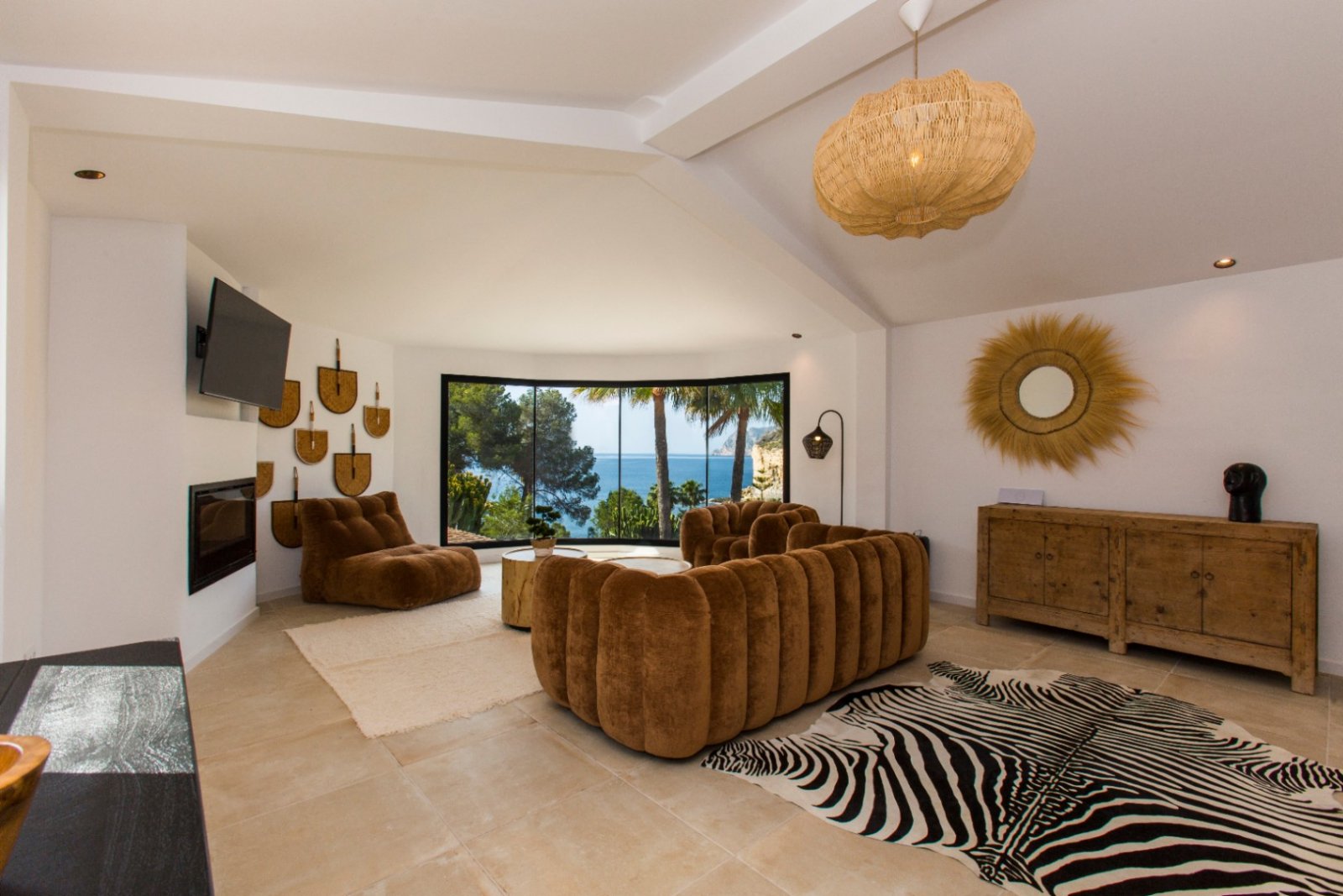 Wunderschön renovierte Villa mit 4 Schlafzimmern, 4 Bädern, Privatpool und Meerblick in Cala Advocat