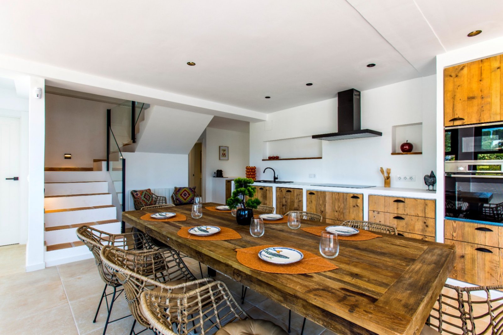 Wunderschön renovierte Villa mit 4 Schlafzimmern, 4 Bädern, Privatpool und Meerblick in Cala Advocat