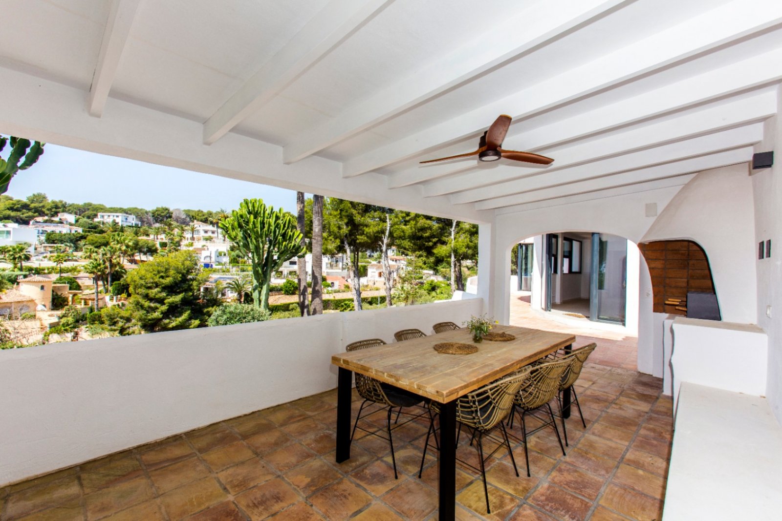 Wunderschön renovierte Villa mit 4 Schlafzimmern, 4 Bädern, Privatpool und Meerblick in Cala Advocat