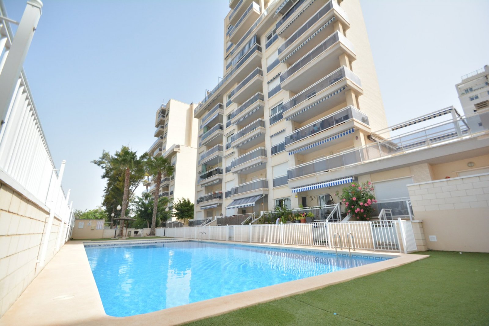 Guardamar del Segura: Wohnung mit 2 Schlafzimmern, 1 Badezimmer, Parkplatz und Gemeinschaftspool Guardamar del Segura: Wohnung mit 2 Schlafzimmern, 1 Badezimmer, Parkplatz und Gemeinschaftspool
