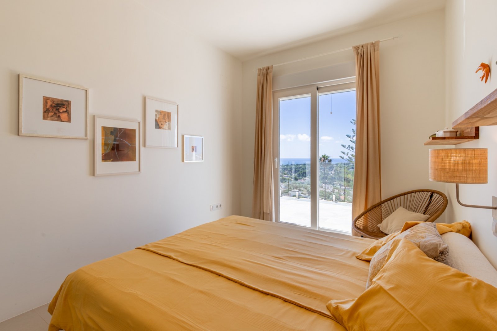 Moderne Villa mit spektakulärem Meerblick