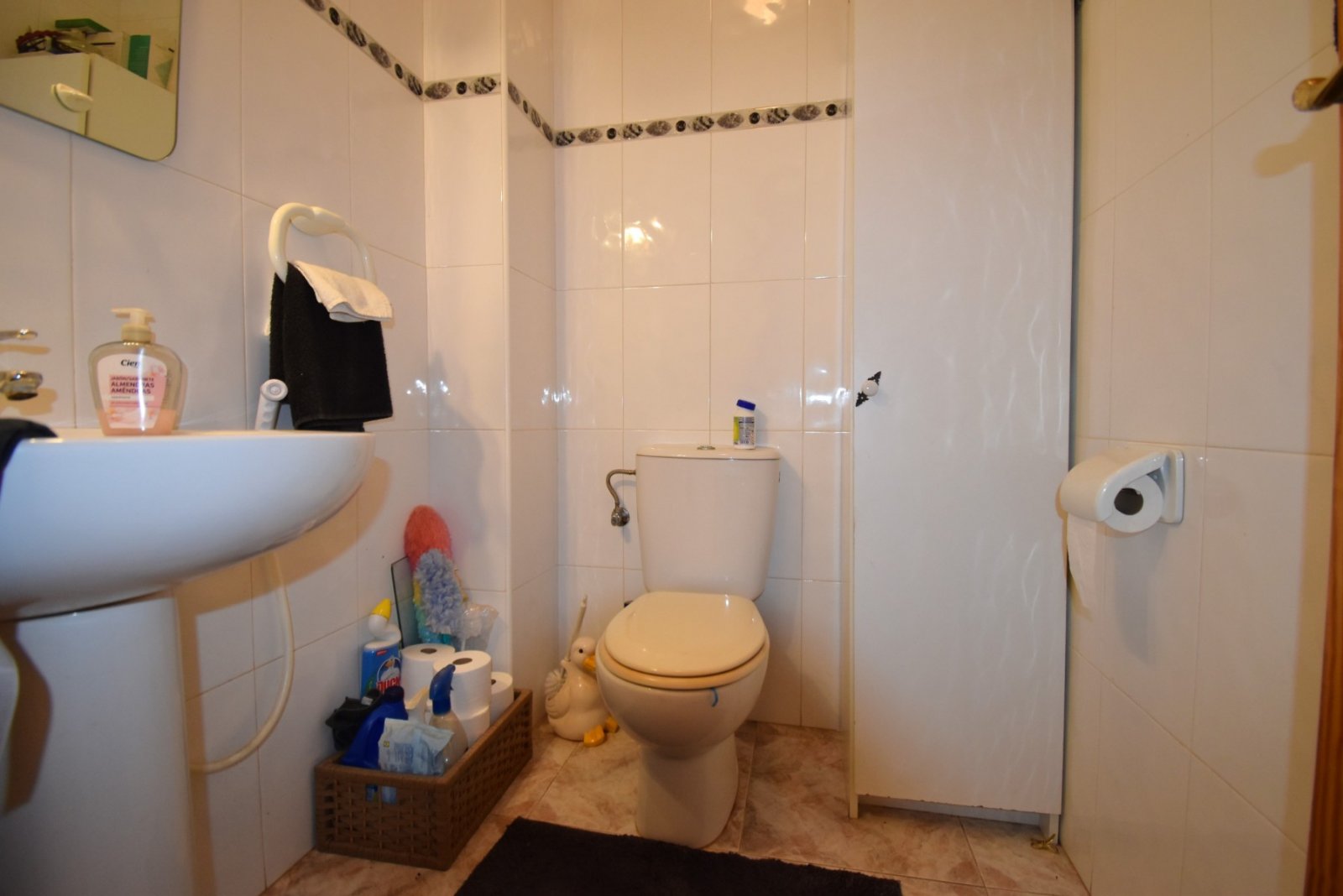 Reihenhaus mit 4 Schlafzimmern, 2 Bädern und Gemeinschaftspools in Playa Flamenca