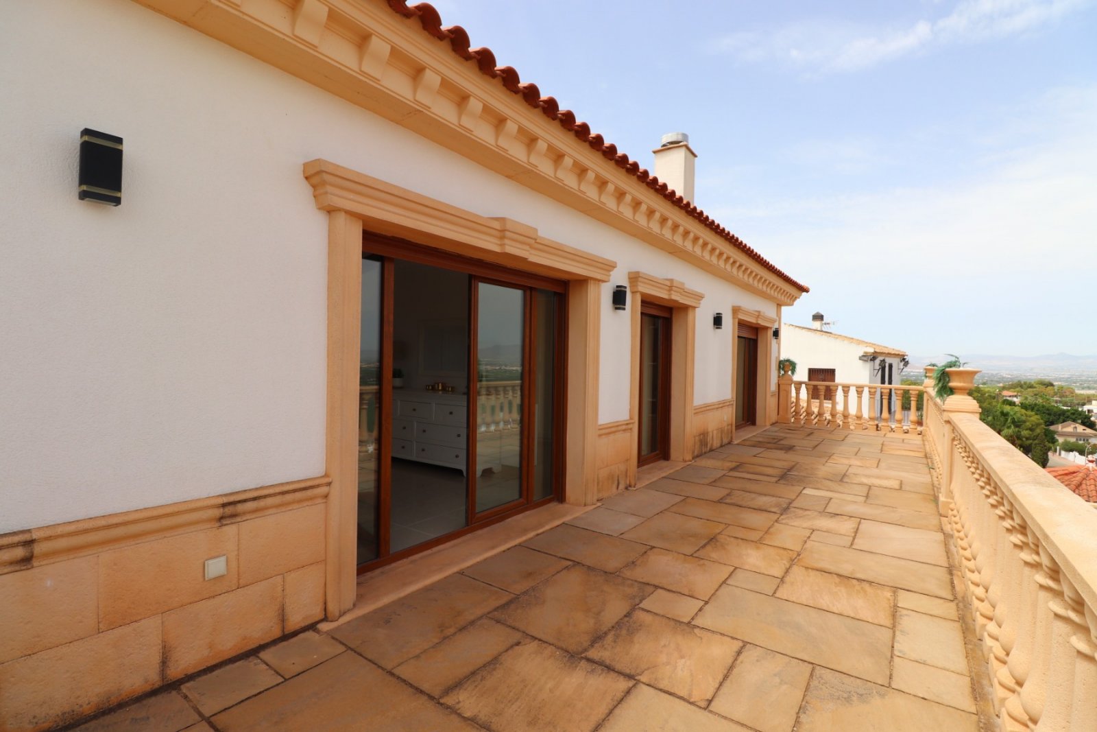 Fantastische Villa mit 6 Schlafzimmern, 5 Badezimmern und Privatpool in Lomas de la Juliana