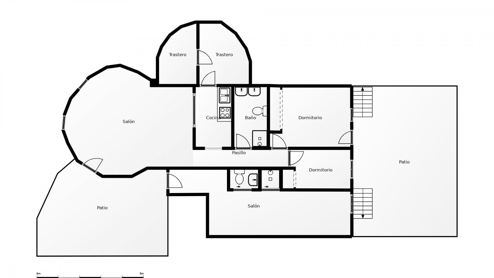 Traditionelle und großzügige Villa mit Privatpool, Garage und Dachterrasse mit Meerblick
