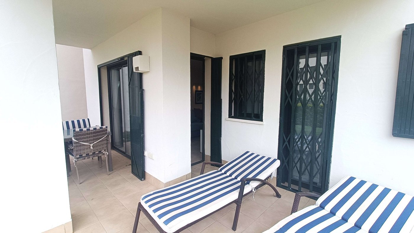 Elegante Erdgeschosswohnung mit 2 Schlafzimmern und 2 Bädern in einem aufstrebenden Golfresort