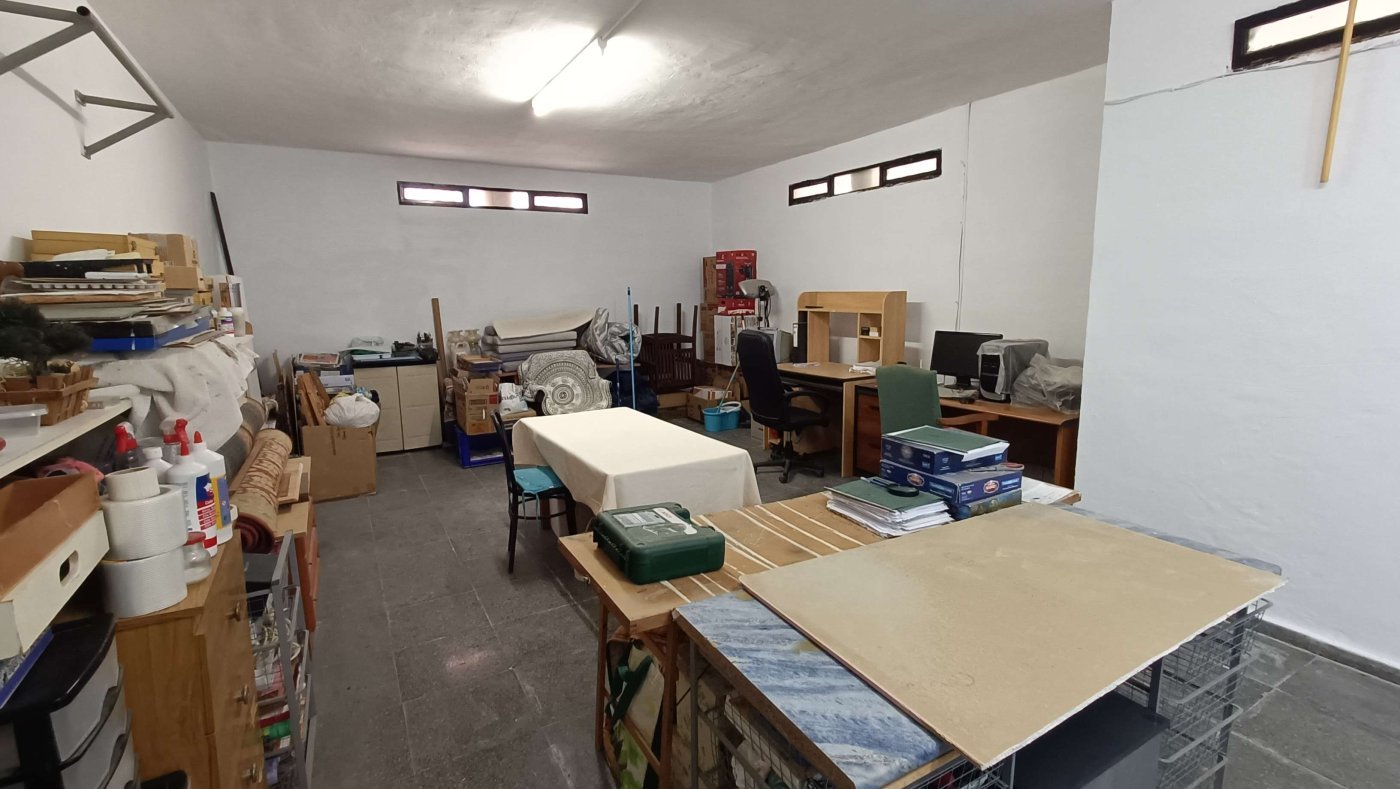 Atemberaubende freistehende Villa mit privatem Pool, separatem Gästeappartement, Garage und Kellerräumen am Stadtrand von Crevillent