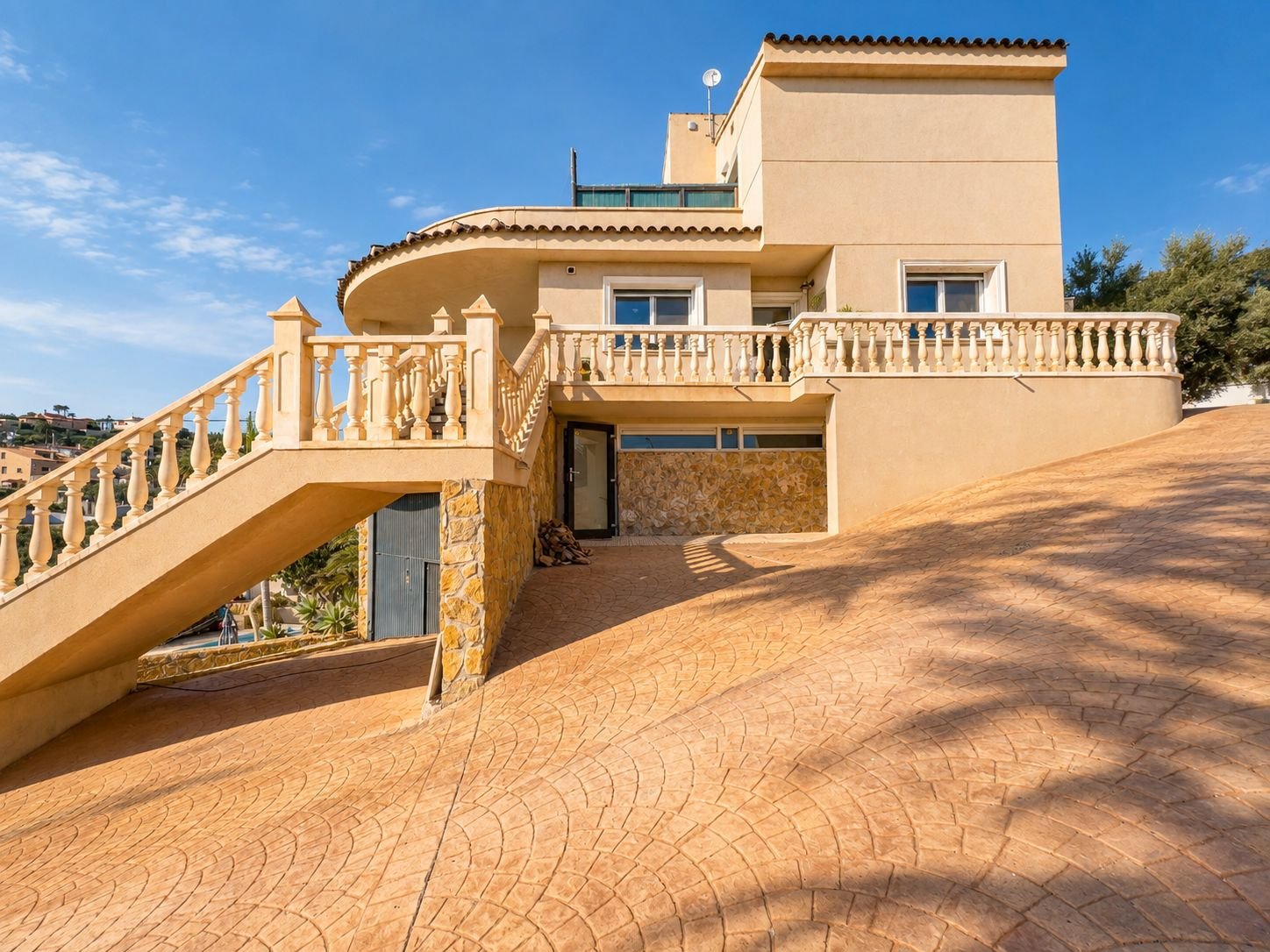 Mediterrane Villa mit Meerblick in Strandnähe in Cala D'or