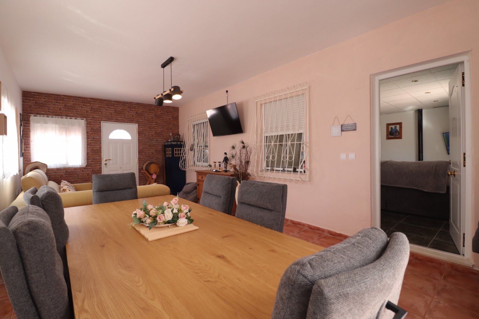 Landhaus-Villa mit privatem Pool, Tennisplatz und Whirlpool