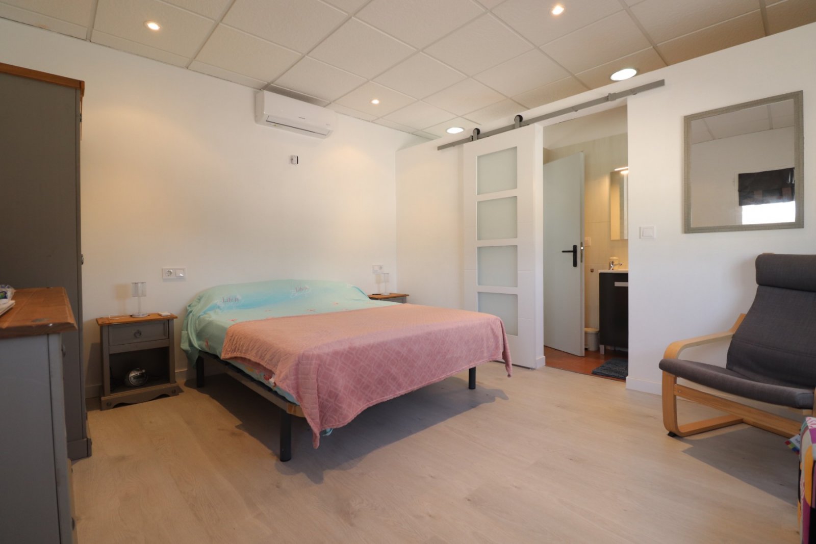 Landhaus-Villa mit privatem Pool, Tennisplatz und Whirlpool