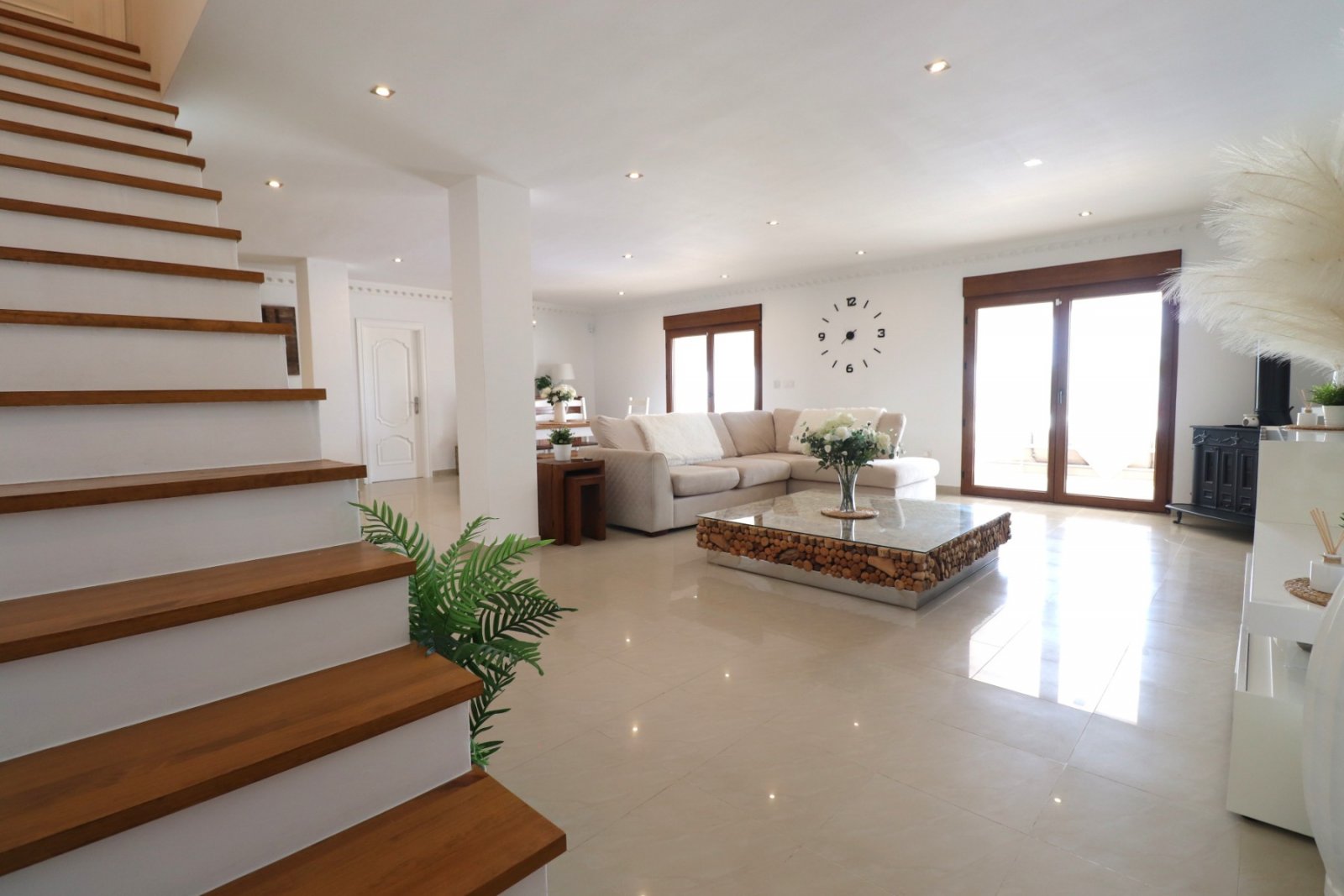 Fantastische Villa mit 6 Schlafzimmern, 5 Badezimmern und Privatpool in Lomas de la Juliana