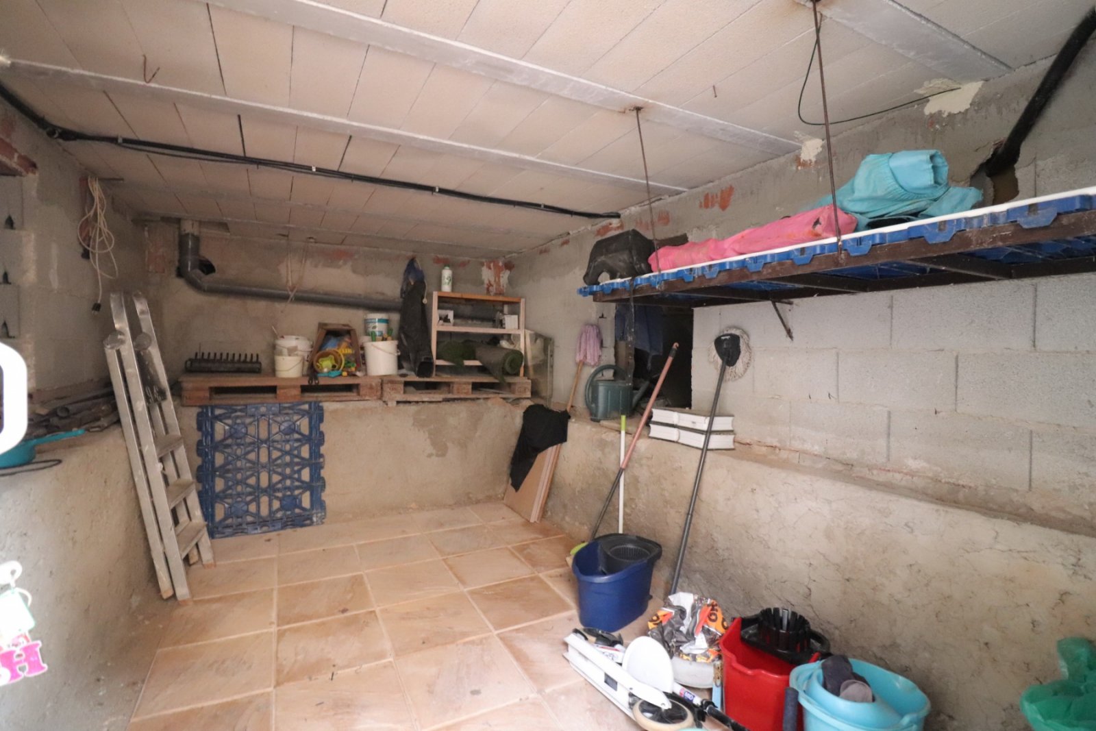Quattrovilla mit 3 Schlafzimmern, 1 Bad, 1 Gäste-WC und Gemeinschaftspool