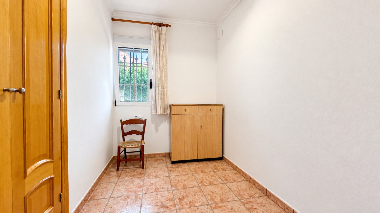 Charmantes Reihenhaus in Strandlage von Dénia mit 3 Schlafzimmern und Garten