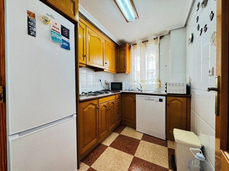 Penthouse-Wohnung mit 2 Schlafzimmern und 1 Bad nur 200 m vom Strand