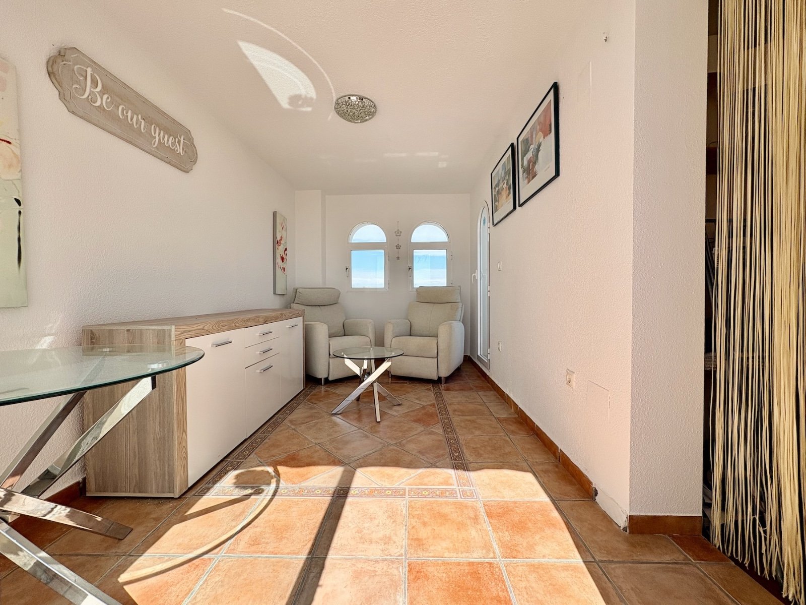 Duplex-Reihenhaus mit Solarium und Meerblick, Garten und Gemeinschaftspool in Conjunto Rioja