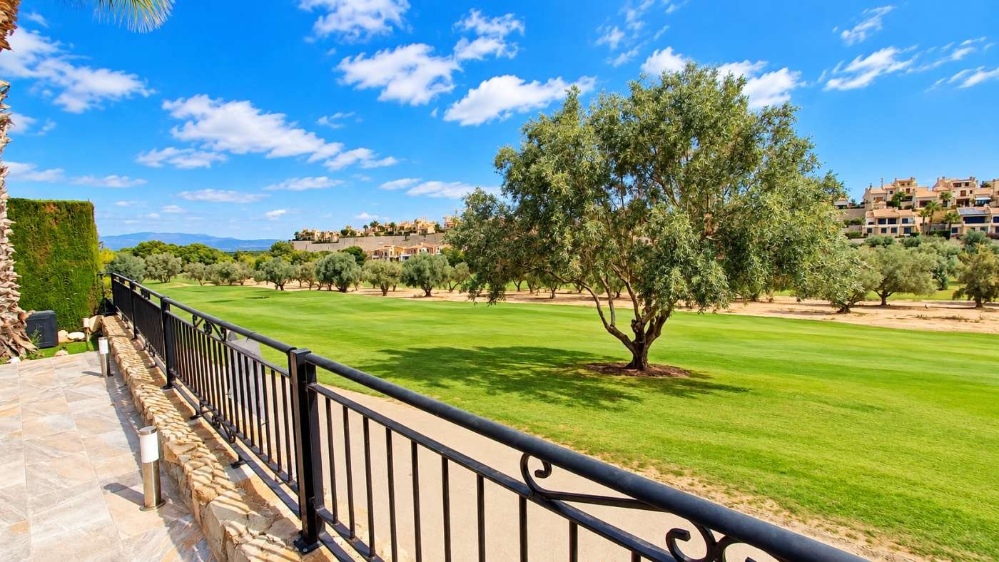 Villa mit 3 Schlafzimmern und 2 Bädern in erster Linie am Golfplatz vom La Finca Resort