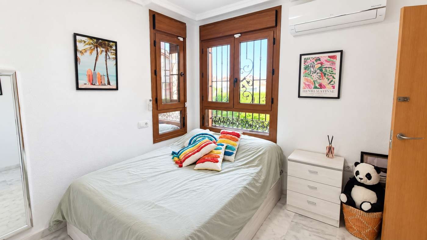 Villa mit 3 Schlafzimmern und 2 Bädern in erster Linie am Golfplatz vom La Finca Resort