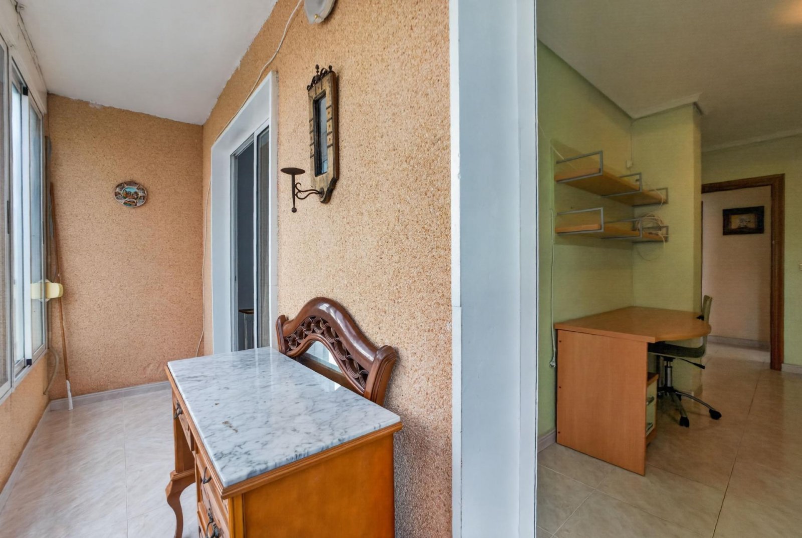 Wohnung im obersten Stockwerk im Zentrum von Torrevieja – großzügig, hell und nahe am Hafen