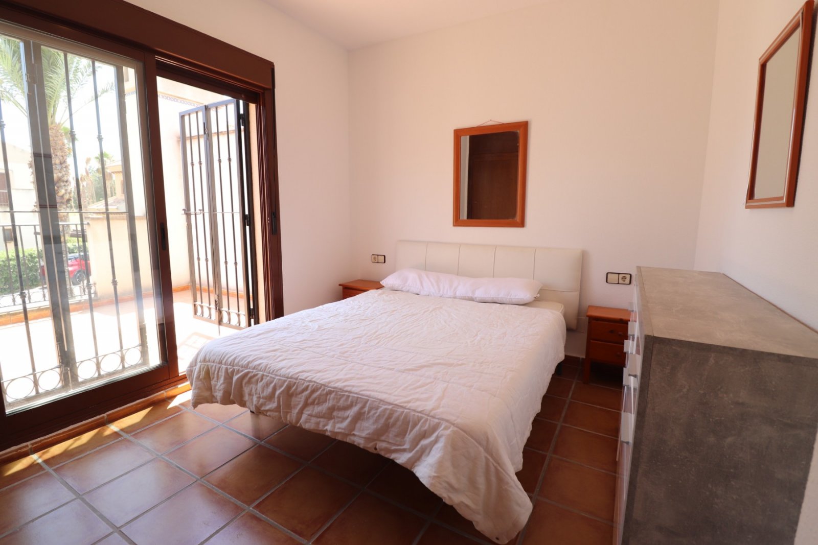 Semi-detached villa with 3 bedrooms, 2 bathrooms and communal pool on La Finca Golf Resort