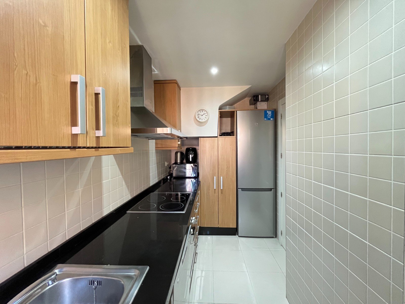 Modern apartment close to the beach with 2 bedrooms, 2 bathrooms, 2 terraces, underground parking space and communal pool