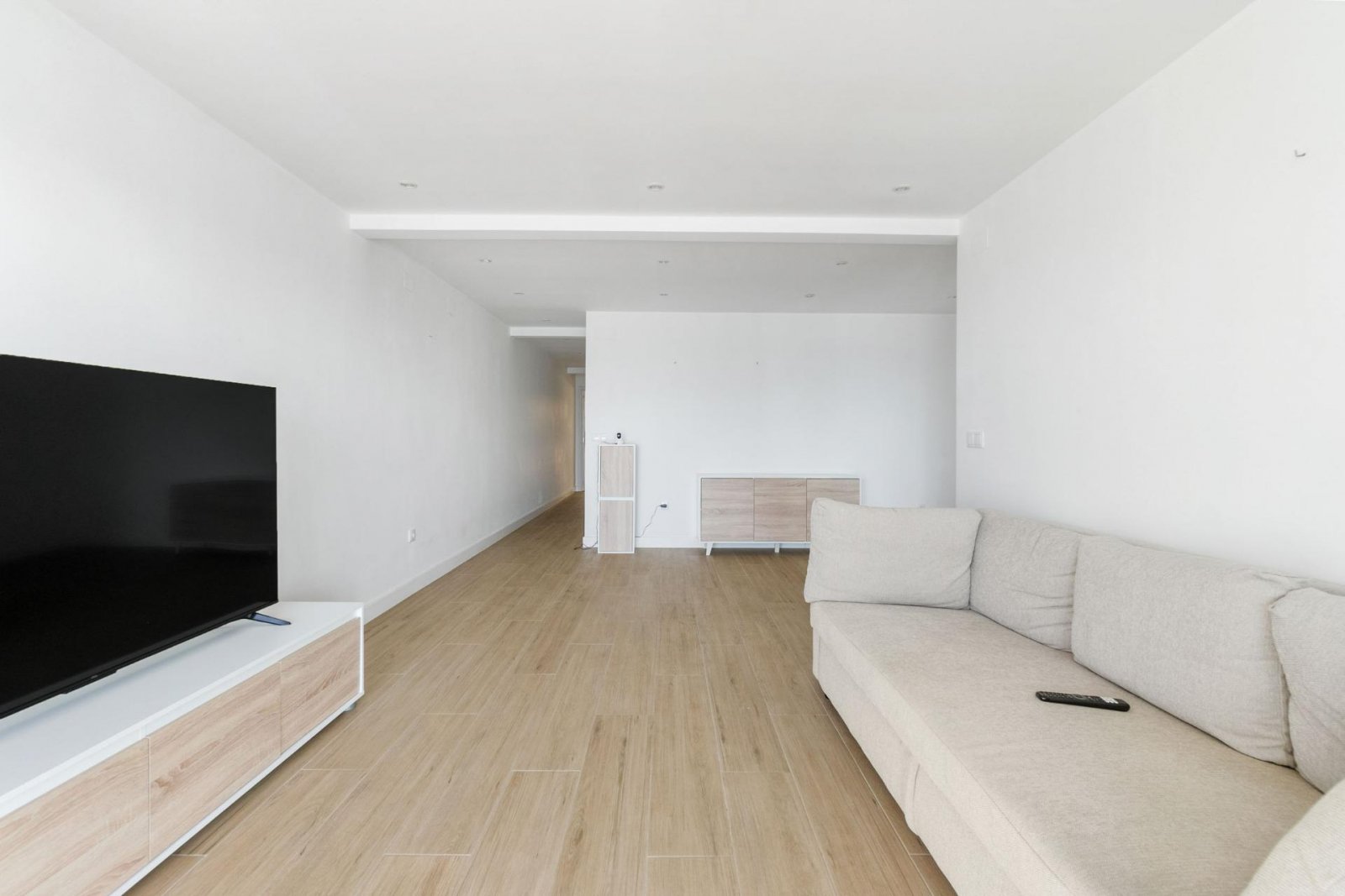 Spectacular Renovated Apartment with Sea Views