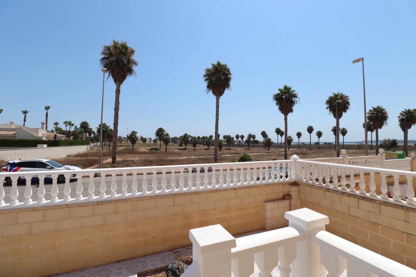 Quad-Villa with 3 bedrooms, 1 bathroom and communal pool