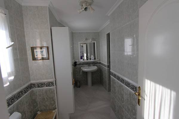 Beautiful villa with large private pool and impressive views over the coast