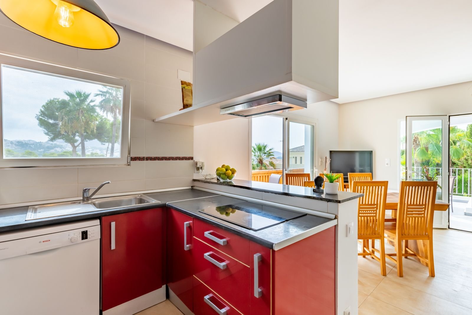 Villa mit 3 Schlafzimmern, 3 Bädern, Privatpool und Meerblick