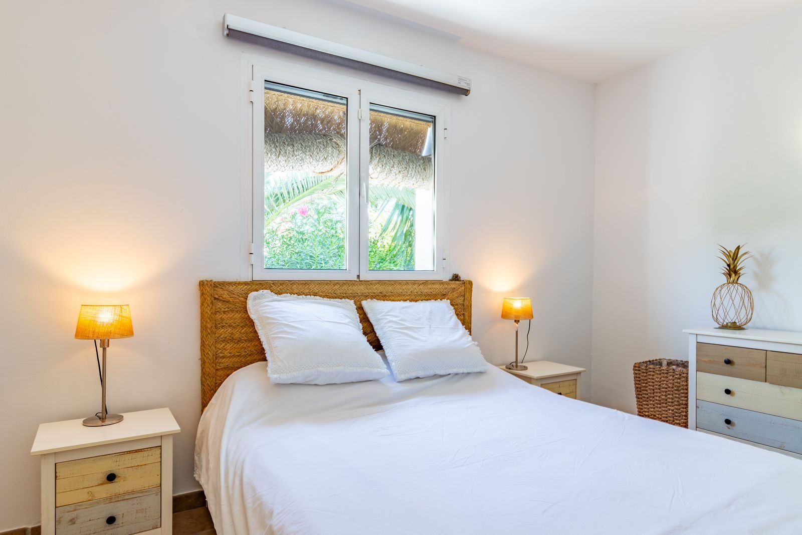 Villa with 3 bedrooms, 2 bathrooms and private pool only 300 m from the sea