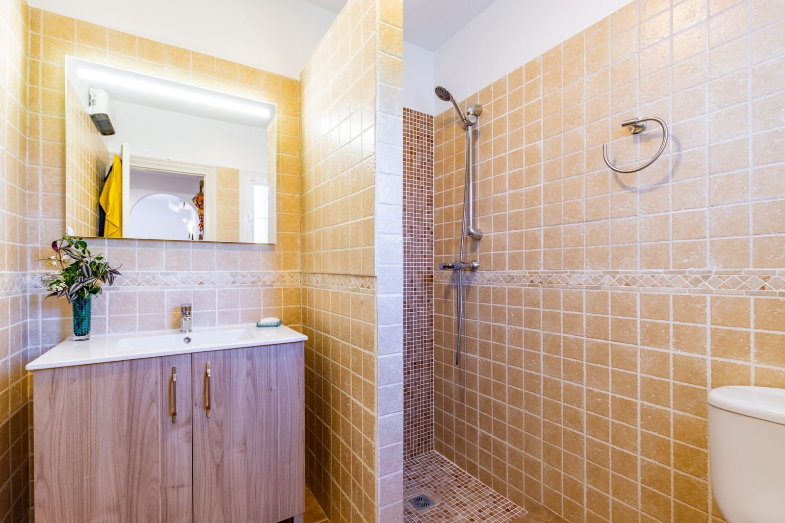 Villa with 3 bedrooms, 2 bathrooms and private pool only 300 m from the sea