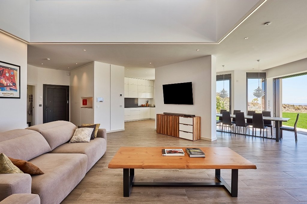 Modern luxury villa with 4 bedrooms, 4 bathrooms, private pool and breathtaking views