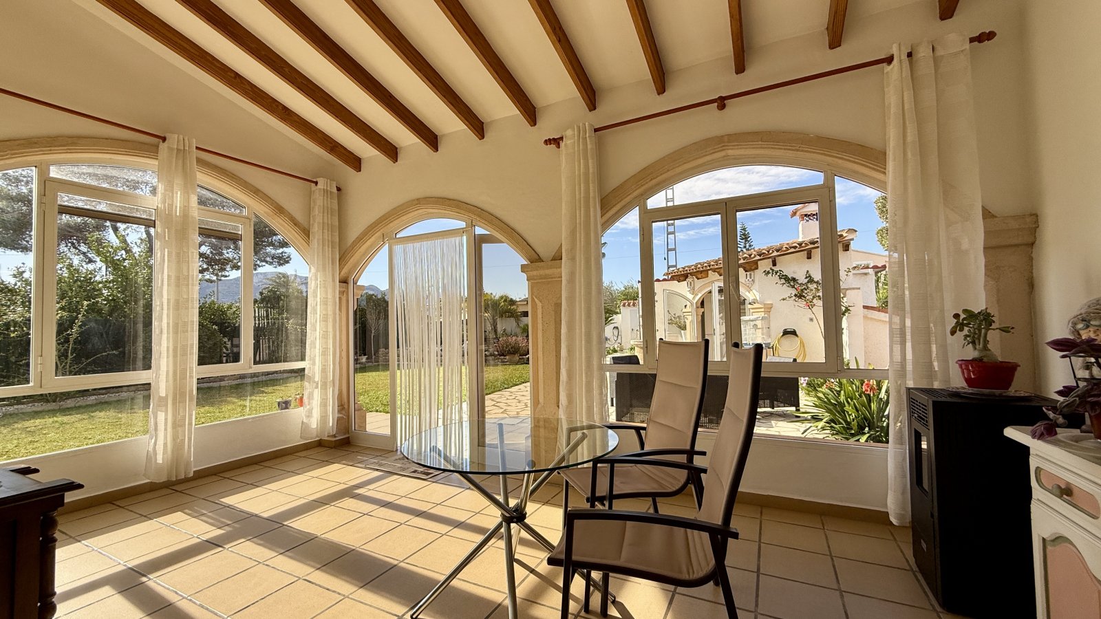 Villa with 3 bedrooms and 3 bathrooms 400 meters from Les Deveses Beach