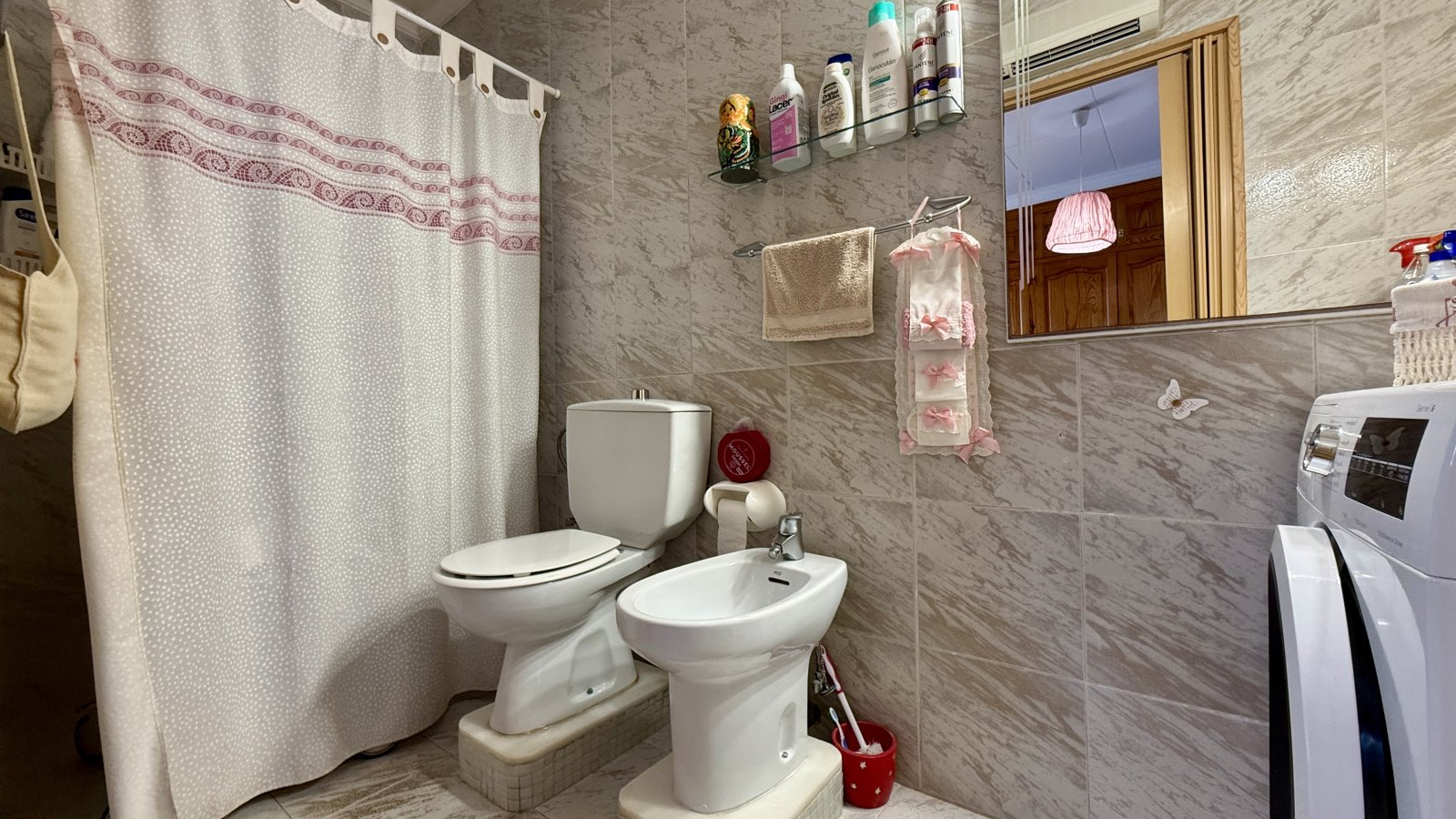 Villa with 3 bedrooms and 3 bathrooms 400 meters from Les Deveses Beach