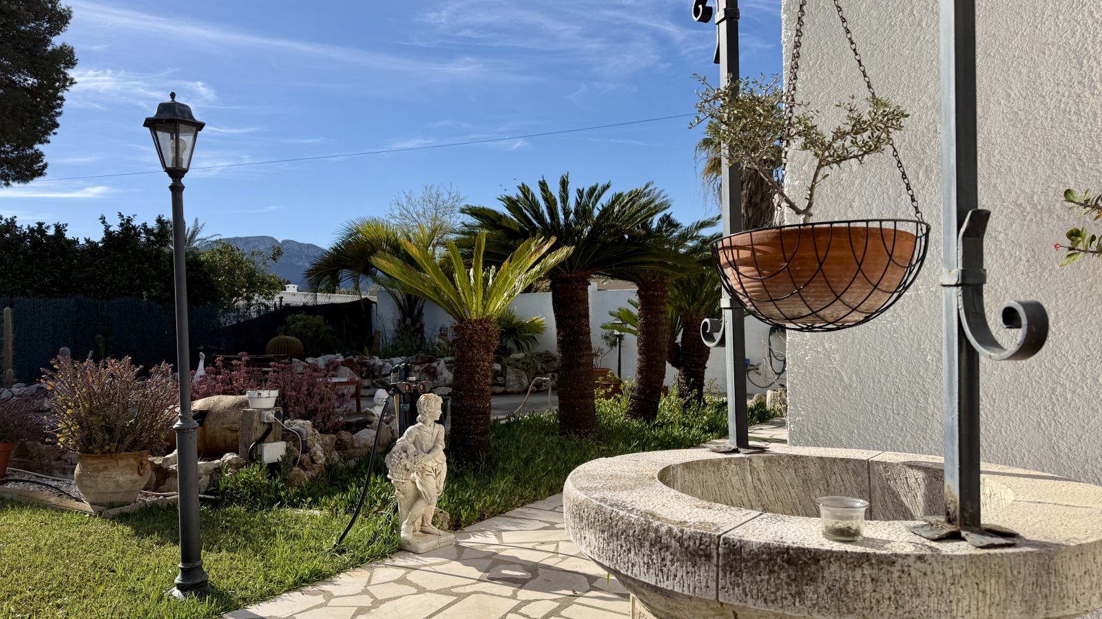 Villa with 3 bedrooms and 3 bathrooms 400 meters from Les Deveses Beach