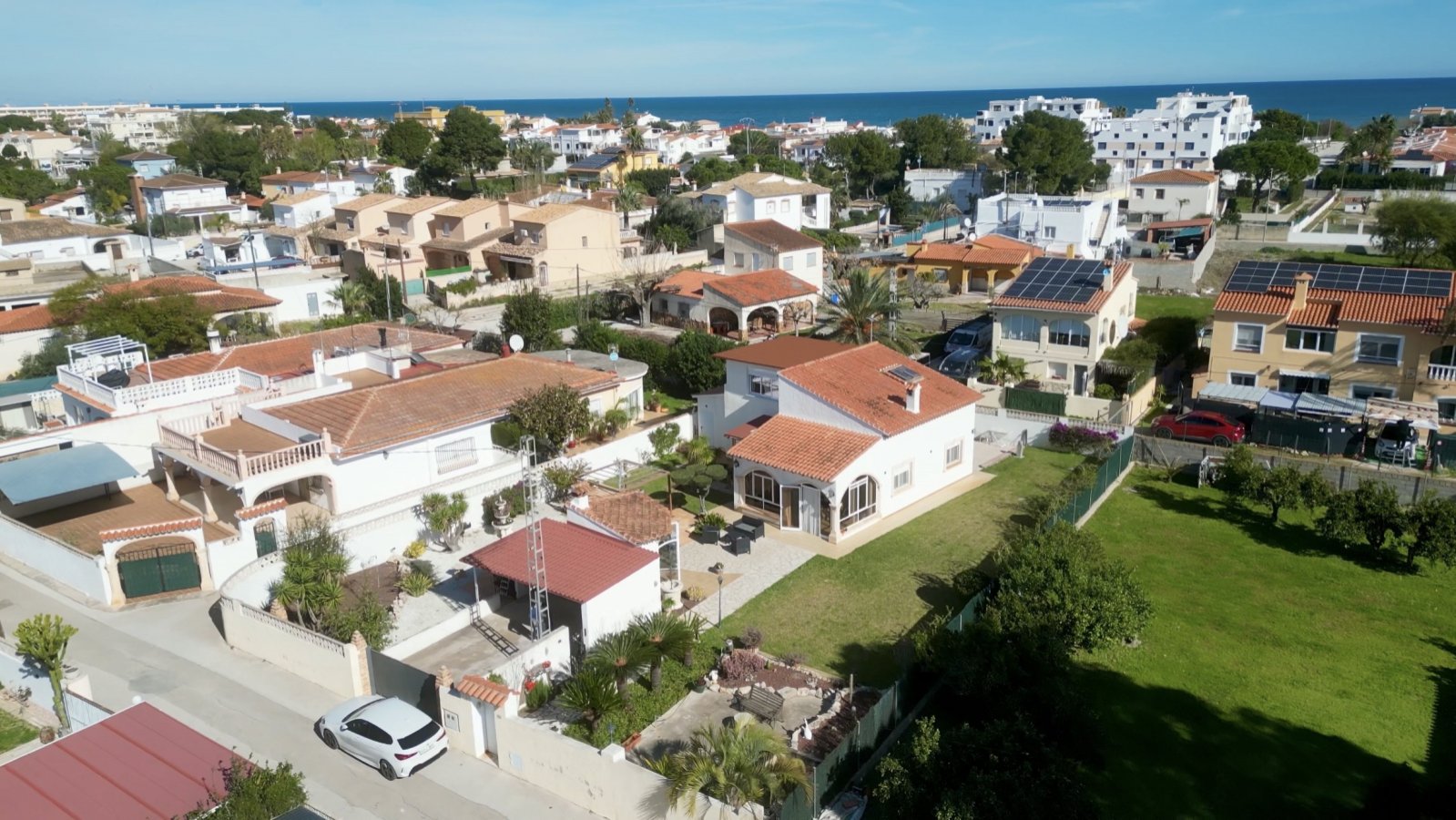 Villa with 3 bedrooms and 3 bathrooms 400 meters from Les Deveses Beach