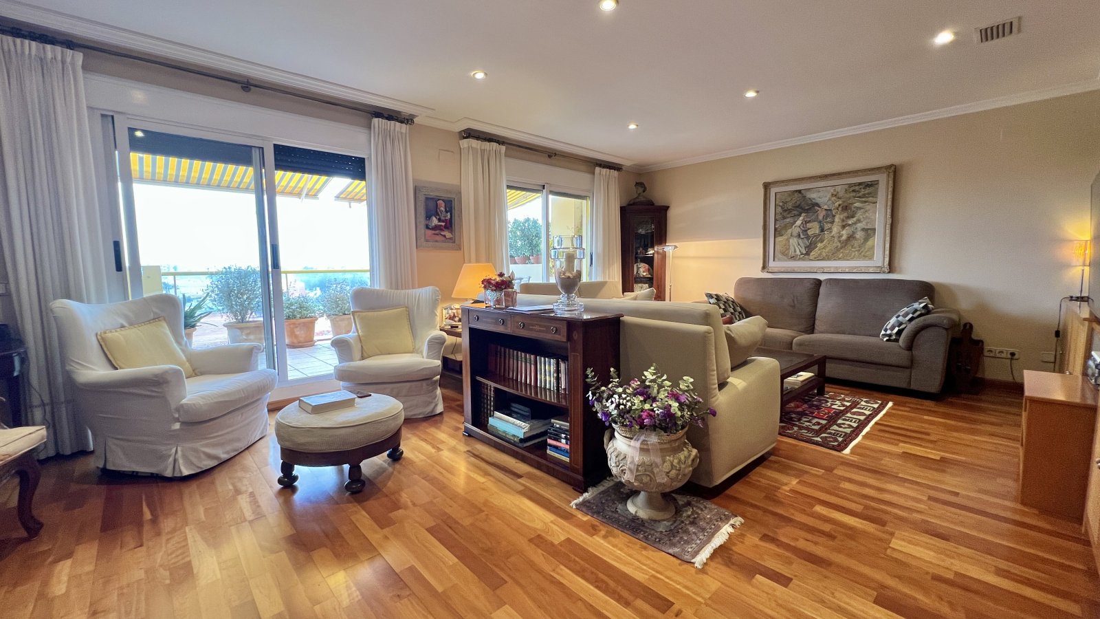 Exclusive 4-bedroom duplex penthouse with private rooftop pool