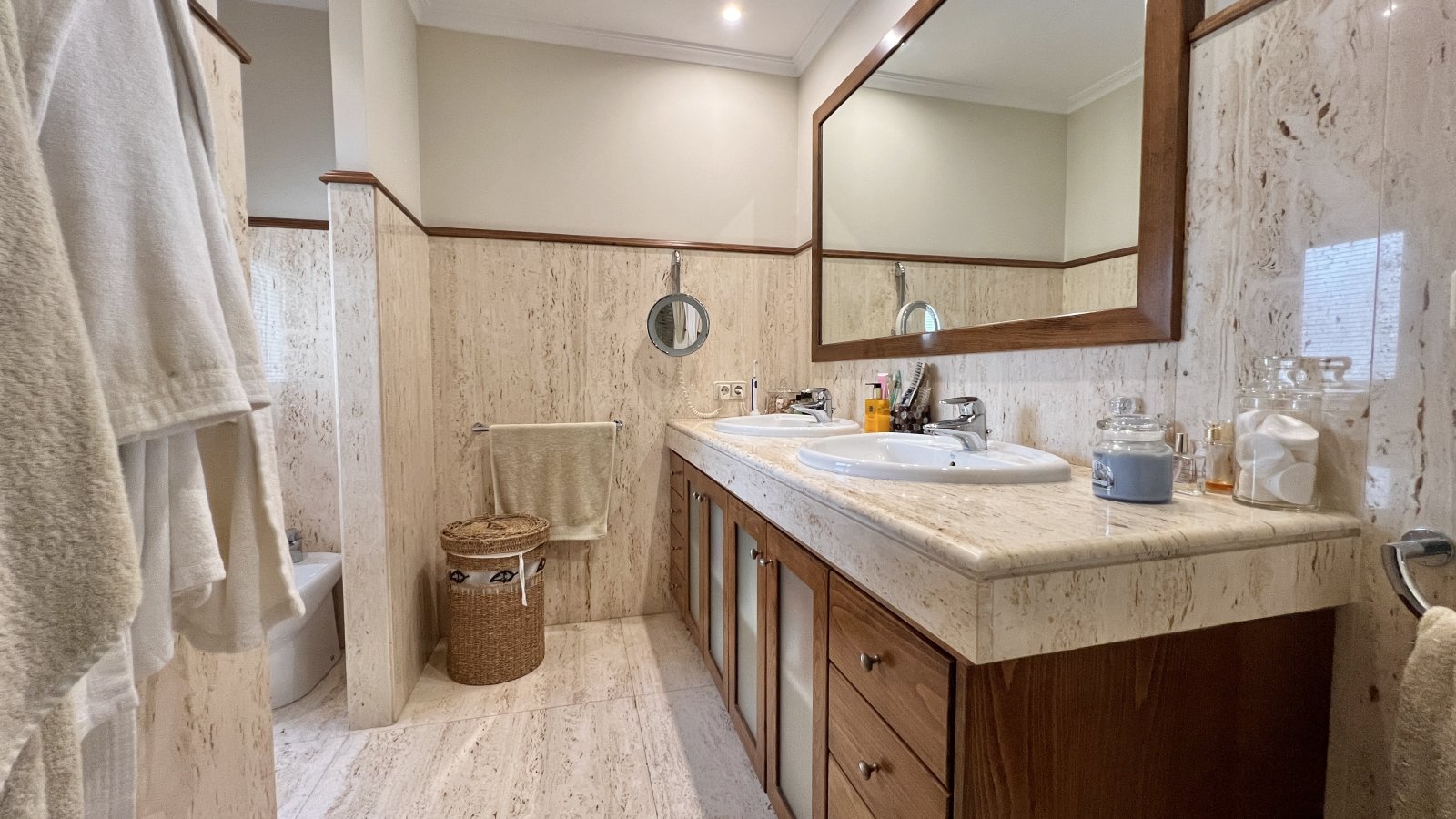 Exclusive 4-bedroom duplex penthouse with private rooftop pool