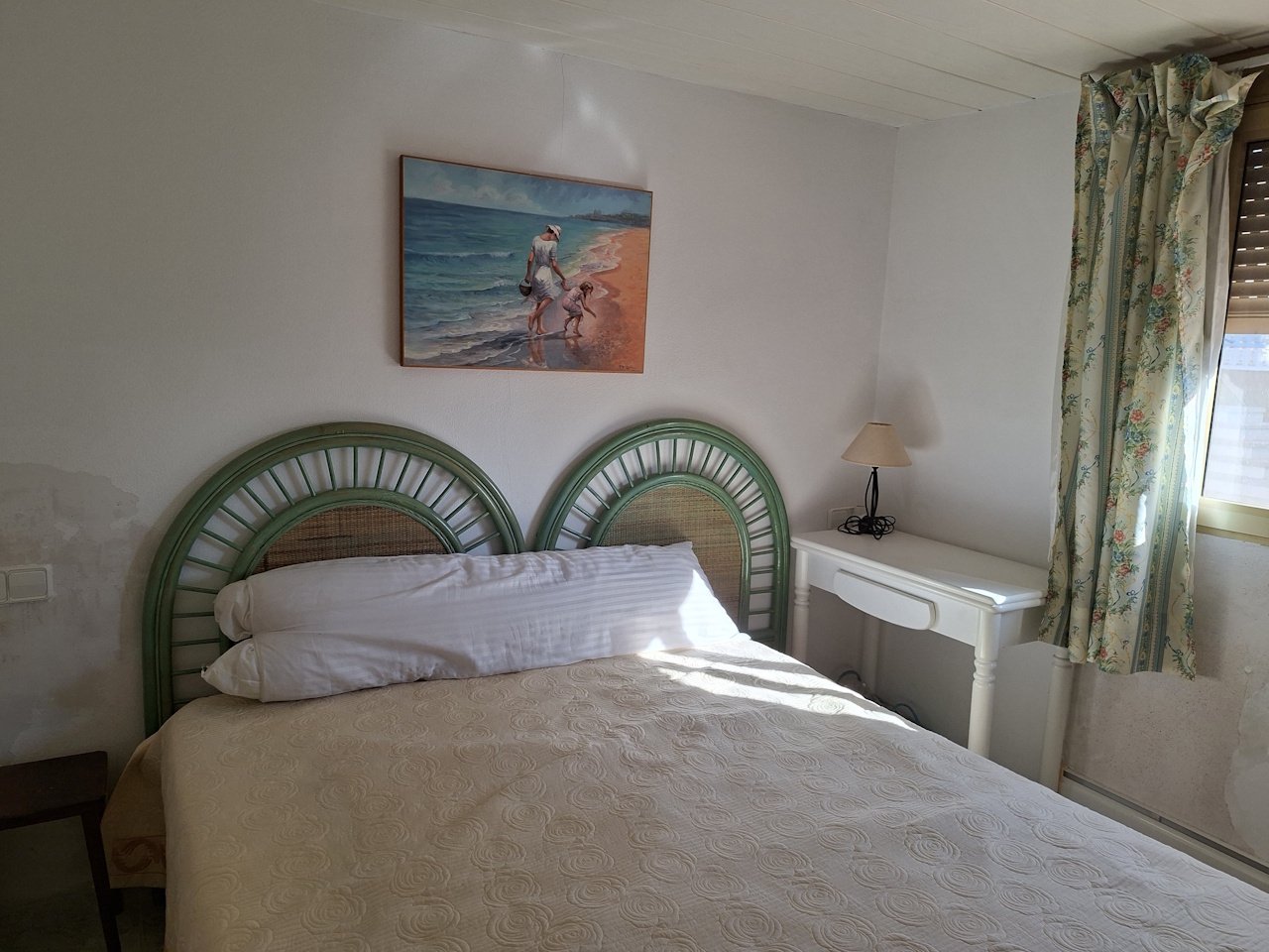 Villa with guest house, private pool and fantastic sea views