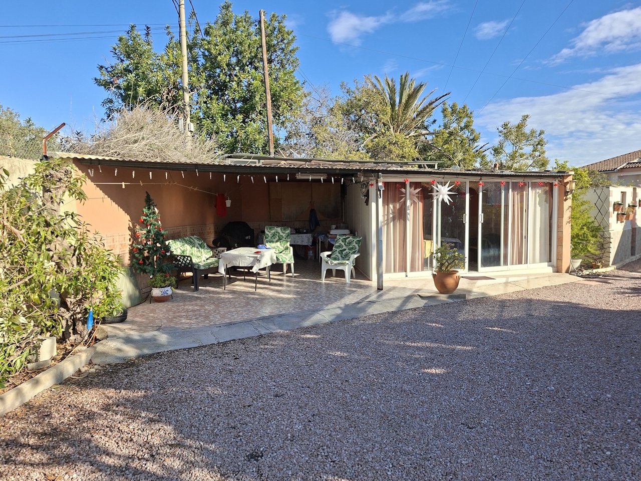 Villa with guest house, private pool and fantastic sea views