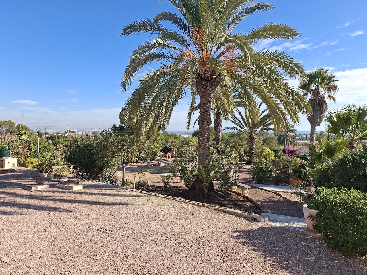 Villa with guest house, private pool and fantastic sea views