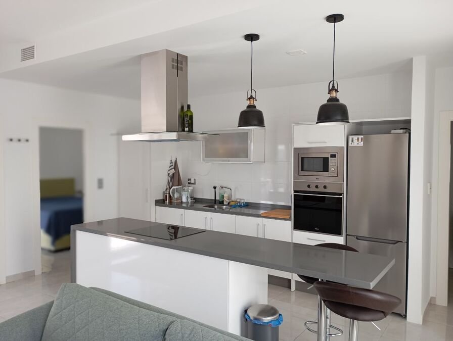 Modern villa with 3 bedrooms, 3 bathrooms, a roof terrace and a private pool