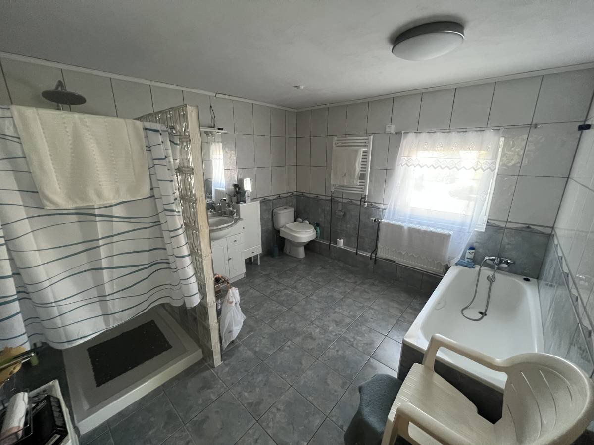 Detached house with 3 bedrooms and 2 bathrooms