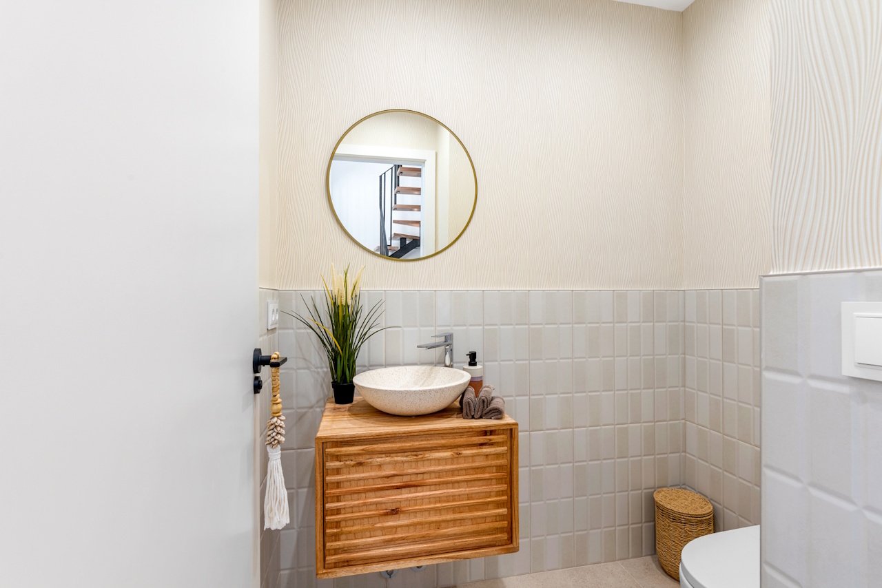 Spacious townhouses with 3 bedrooms, 2 bathrooms, 1 toilet, private pool and private parking