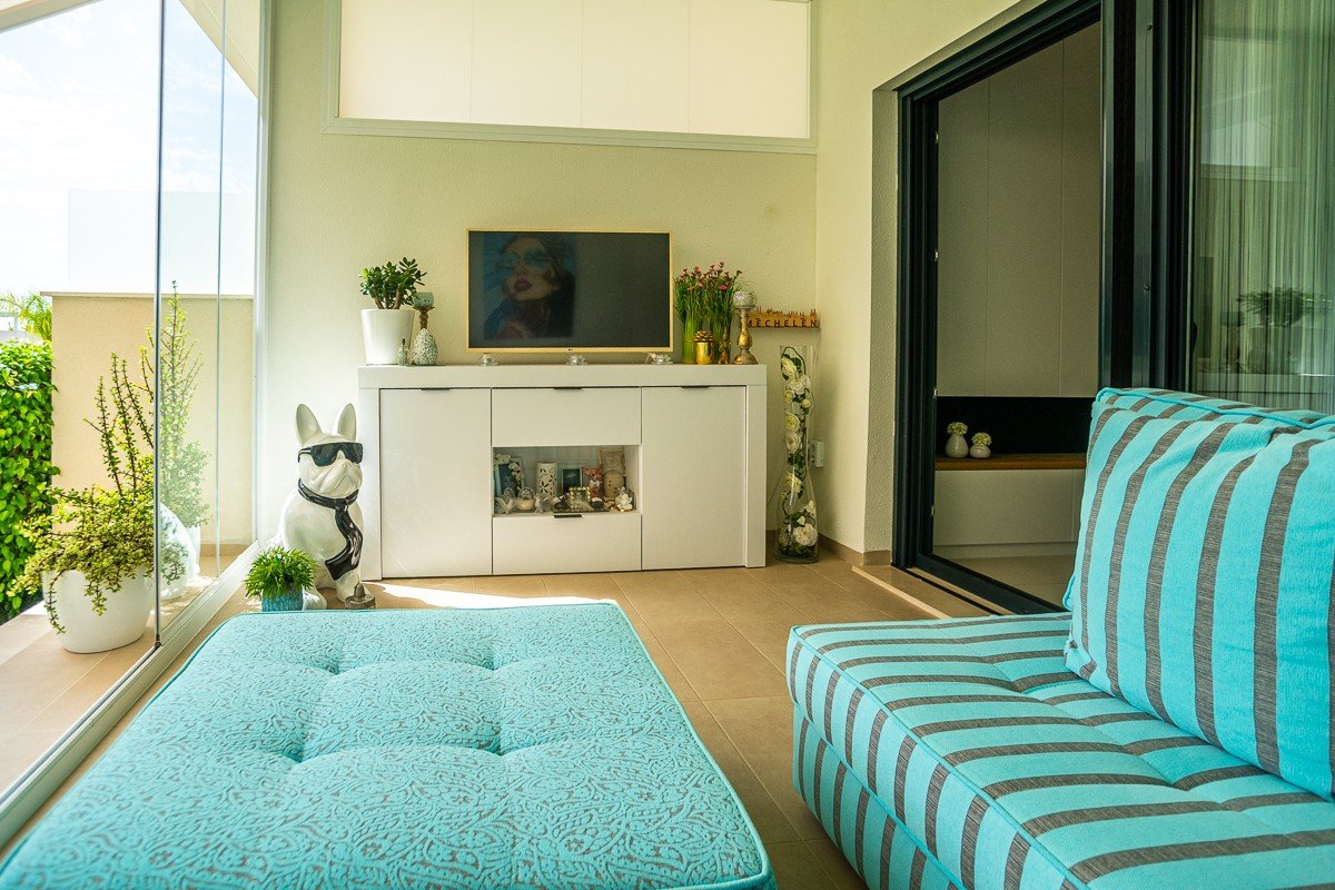 Ground floor flat with 2 bedrooms, 2 bathrooms, private garden and communal pool in the Lo Romero golf complex